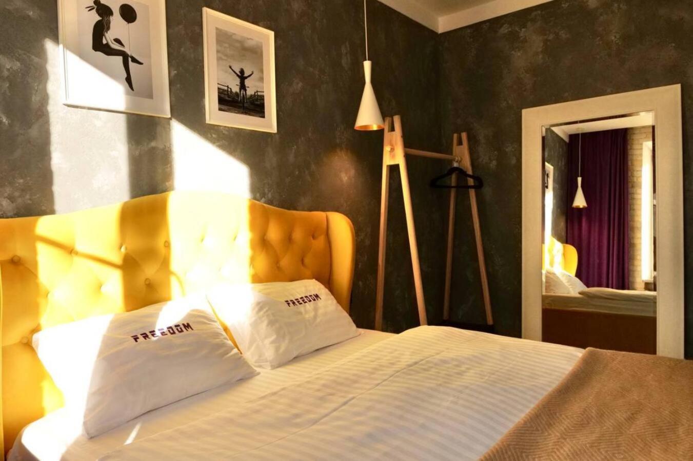 Freedom Apartments In City Center キエフ エクステリア 写真